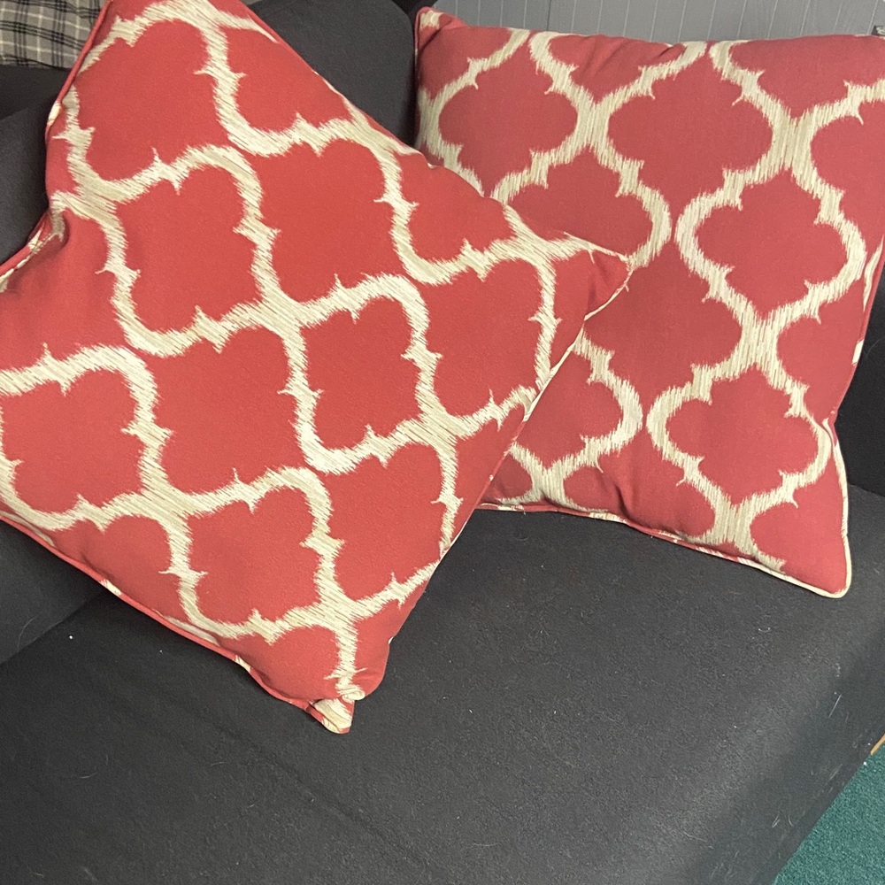 Solarium Trellis Pattern Set of Two 18” Accent Pillows
